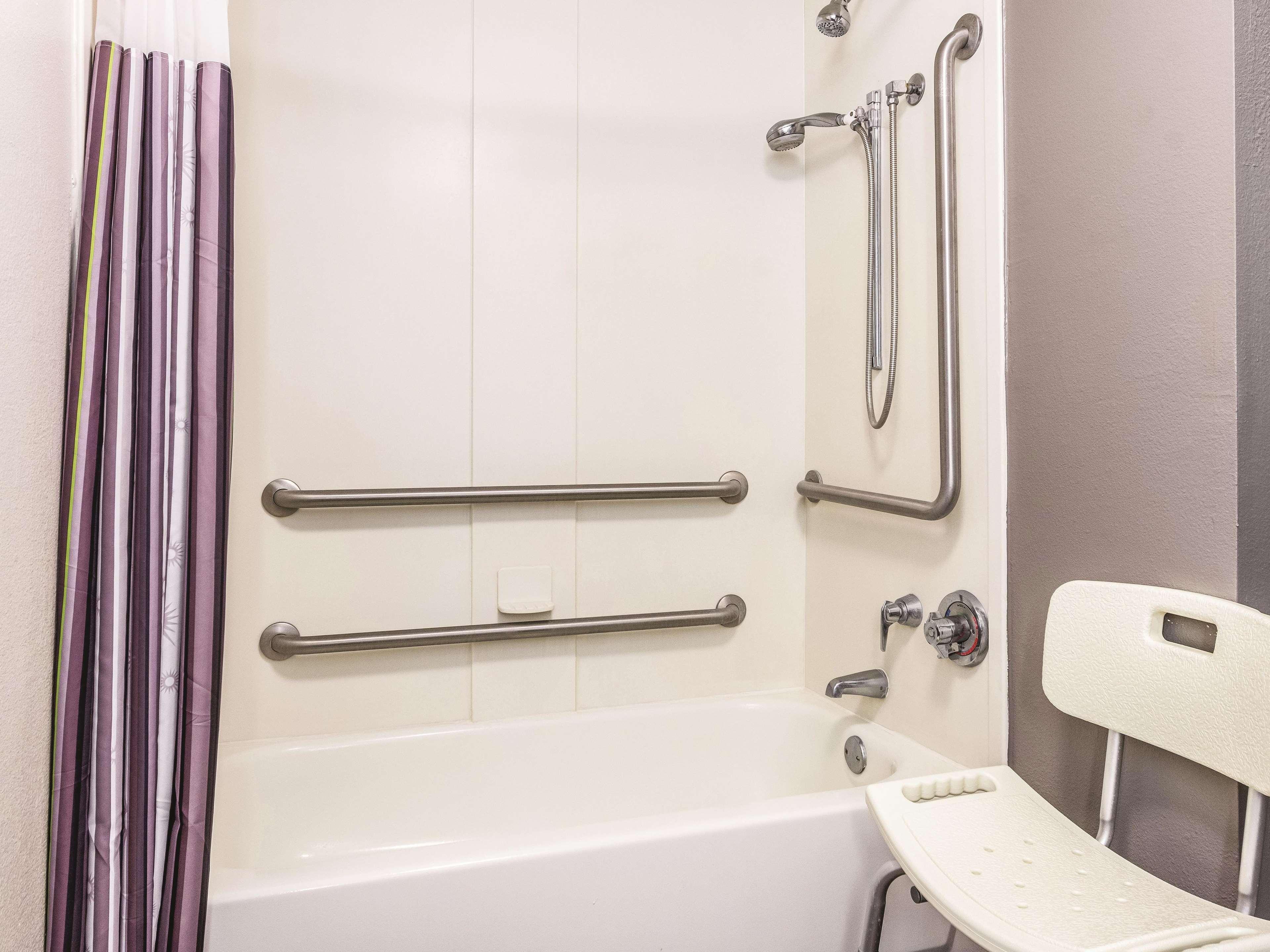 La Quinta By Wyndham Alexandria Airport Otel Dış mekan fotoğraf