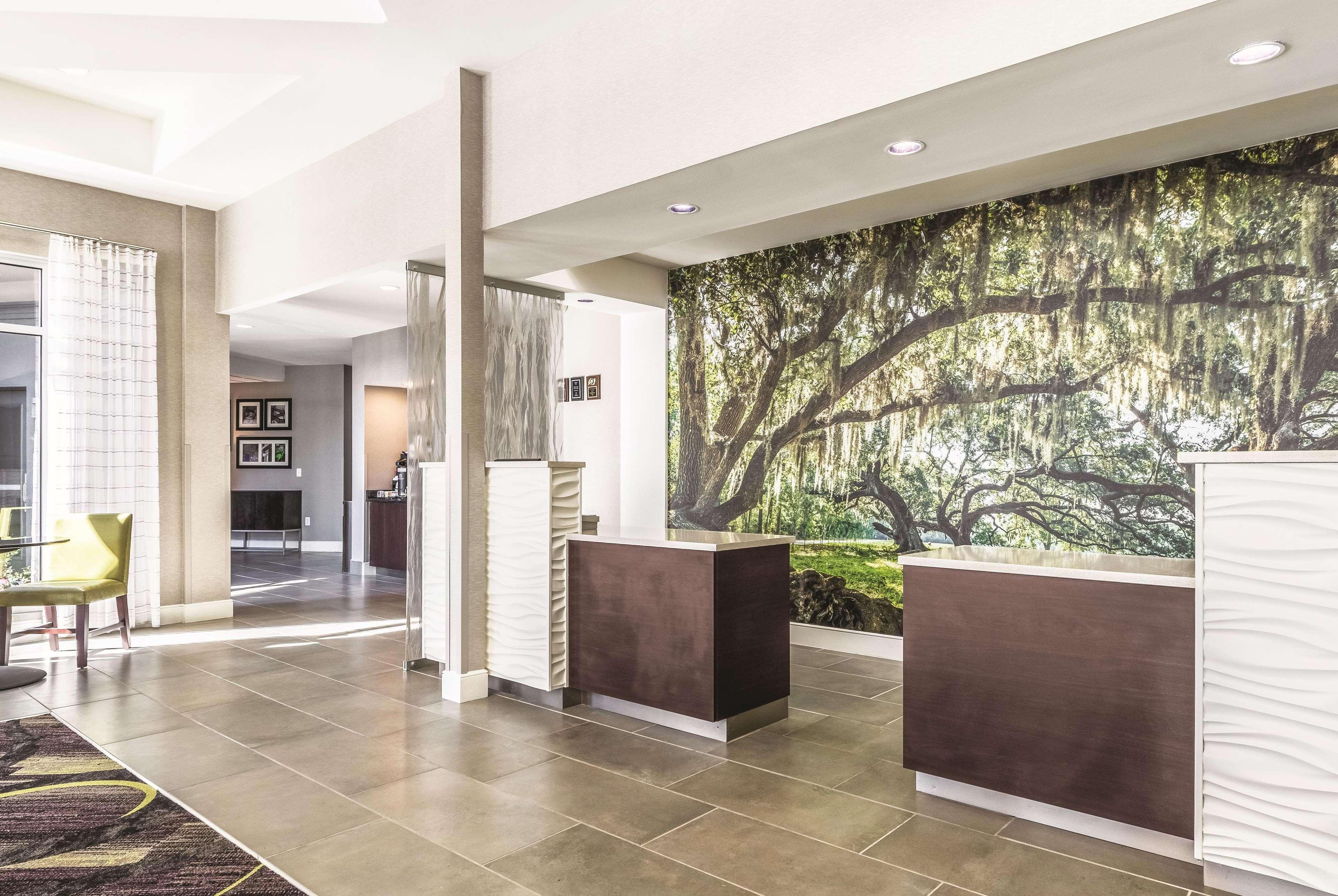 La Quinta By Wyndham Alexandria Airport Otel Dış mekan fotoğraf